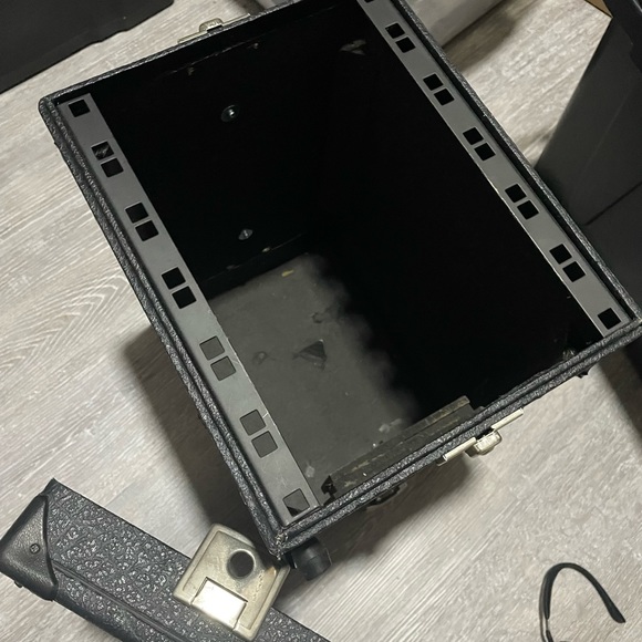 Flitecase For Wireless Microphones 1/2 rack size - Picture 10 of 10